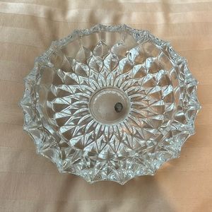 Lead crystal cigarette/cigar ashtray unused no chips or crakes clear color